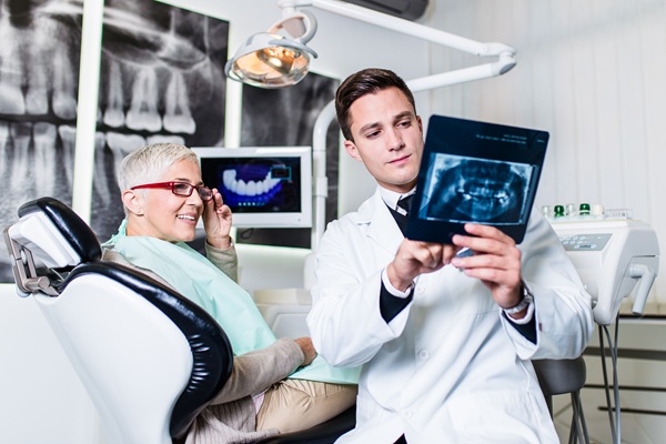 Life After A Tooth Extraction: How To Reduce The Risk Of Dry Socket